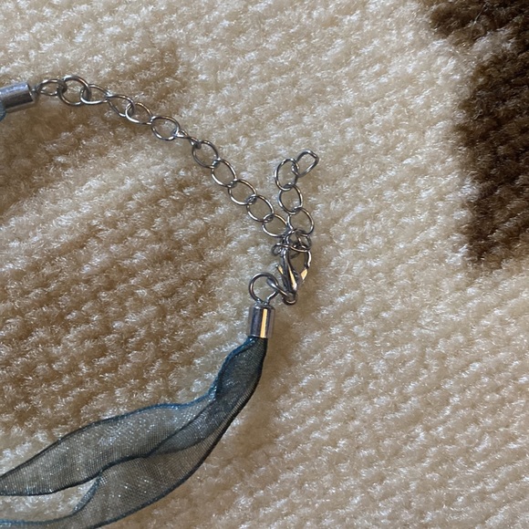 Vintage Crystal and Stone Necklace - Picture 6 of 7